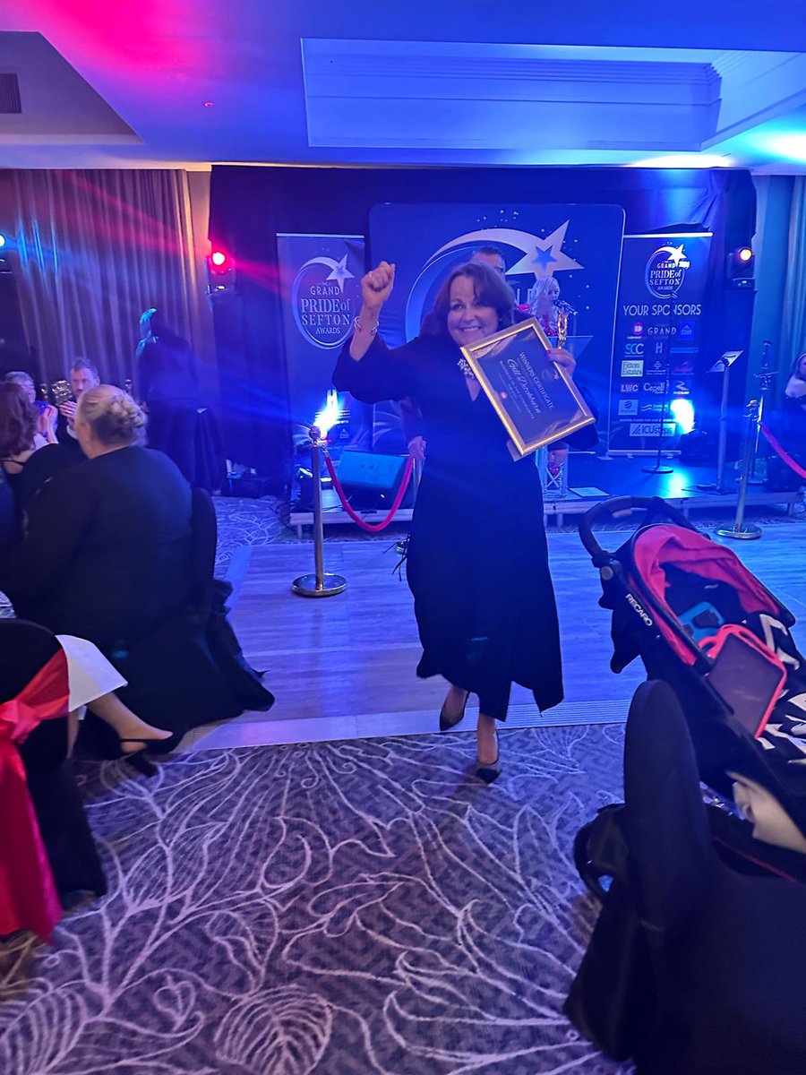 A HUGE congratulations to our CEO Gill on her win at the Pride of Sefton awards tonight! 🎉🥳

Wishing all the Pride of Sefton finalists a fantastic night celebrating in Southport!

Congrats Gill, we’re all so proud! 💛🏆