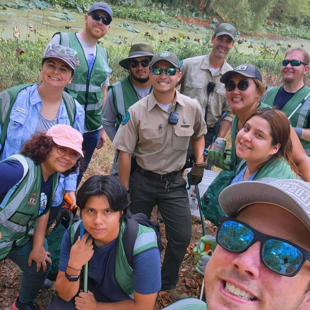 Our volunteers are awesome.

Thank you for caring about Texas' wild things and wild places ❤️

Join us at tpwd.texas.gov/Volunteer 

#NationalVolunteerWeek