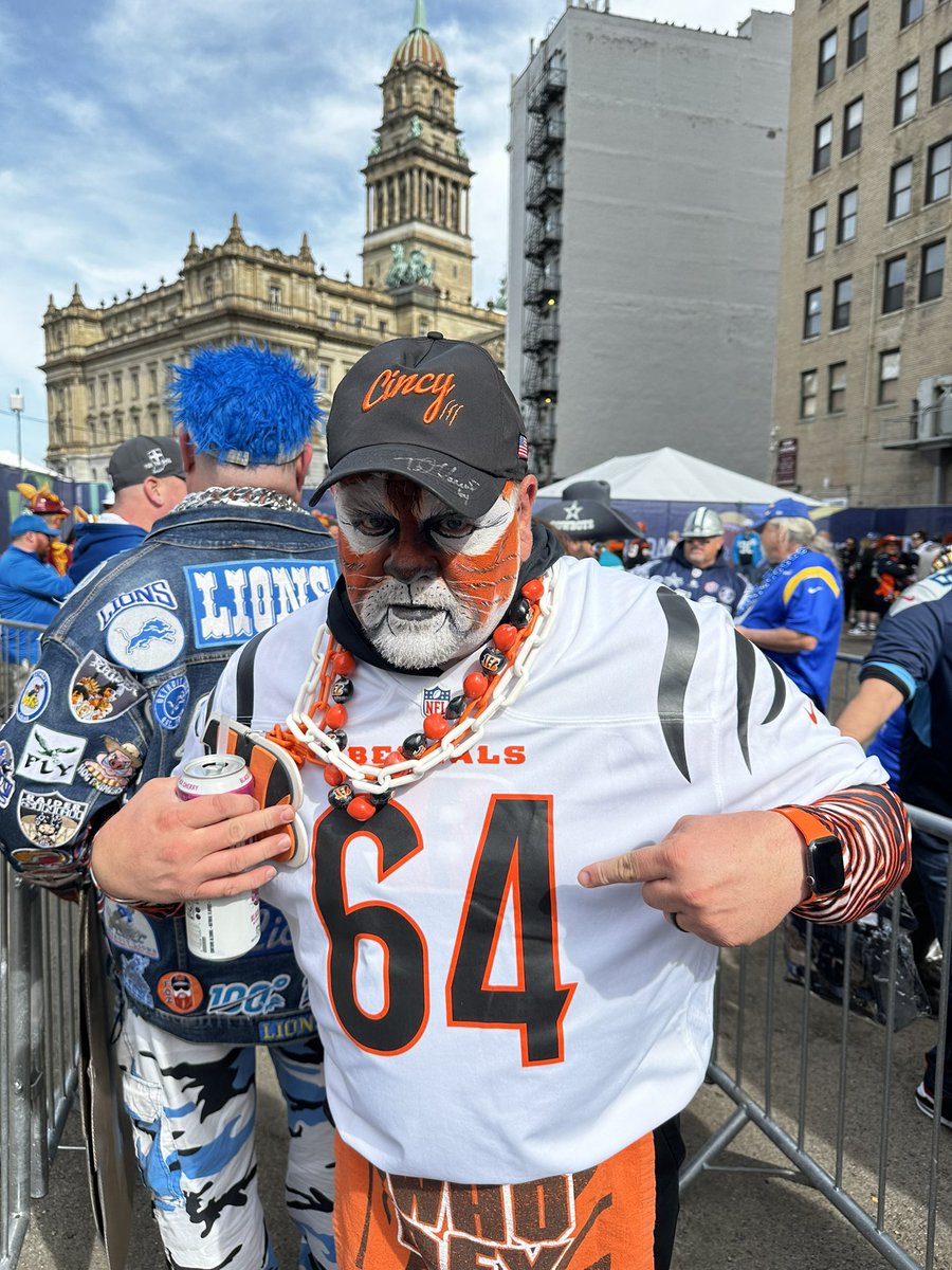 Fit for Day 2 in Detriot includes our boy @_teddy_k and @CincyHat! WhoDey! #Bengals #TonyDaTiger #FanOfFans #2023FOTY #NFLDraft2024 #NFLDRAFT @Bengals