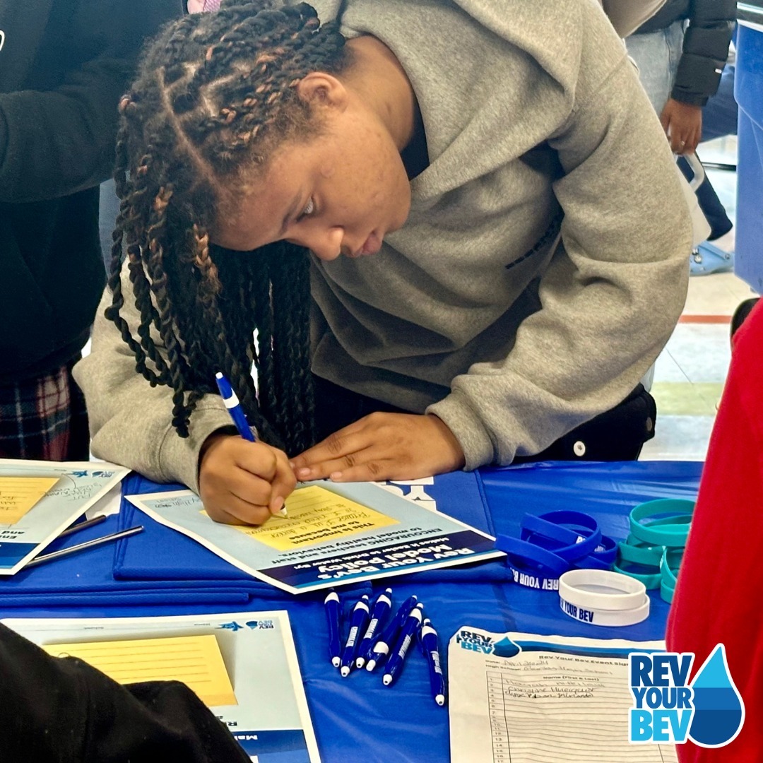 #RevYourBevWeek was a HUGE success! 🌟 @revyourbev dominated the school scene, and our unified efforts brought Virginia's school communities together like never before to support #RevYourBev's policy and inspire action. 💙 #YStreetMovement @HealthyYouthVA