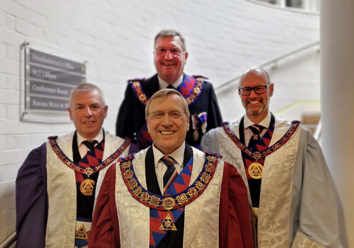 A Convivial Annual Convocation
bedfordshirefreemasons.org/a-convivial-an…
#UGLE #Freemasons #BedfordshireFreemasonry #Bedfordshire #Freemasonry
#Brotherhood #Integrity #Friendship #Respect #Service