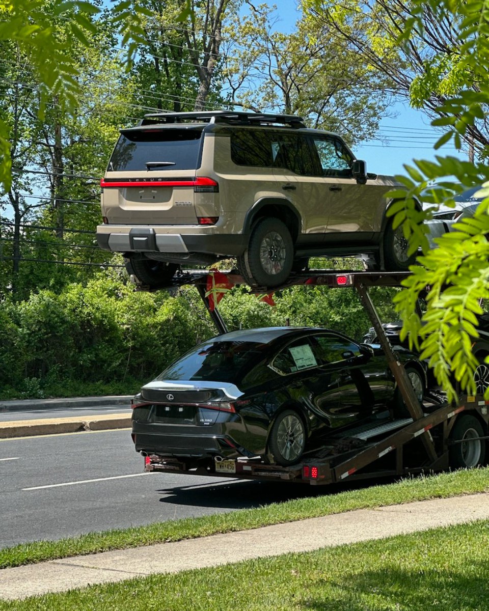 It's finally here and just in time for the weekend 😎 The New Lexus GX 550 has officially arrived at Lexus of Rockville. See you soon for a test drive?

🔗: bit.ly/49Py9cQ