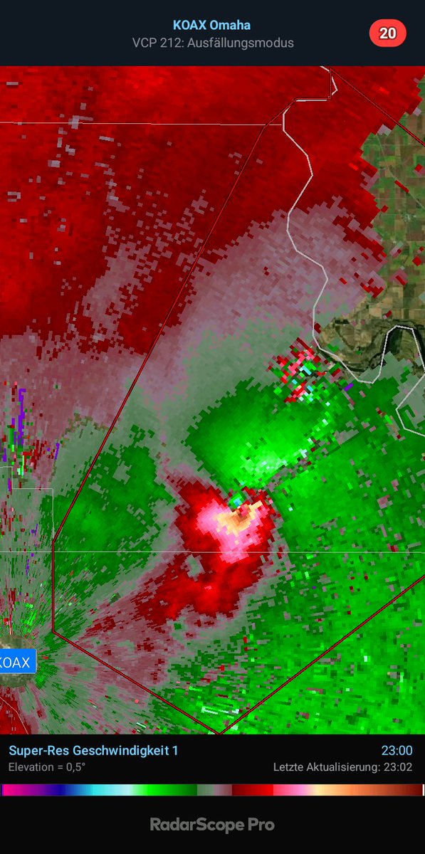 Defintely one of the most violent radar scans i've ever seen.

And i track weather for 4 years now. Insane!