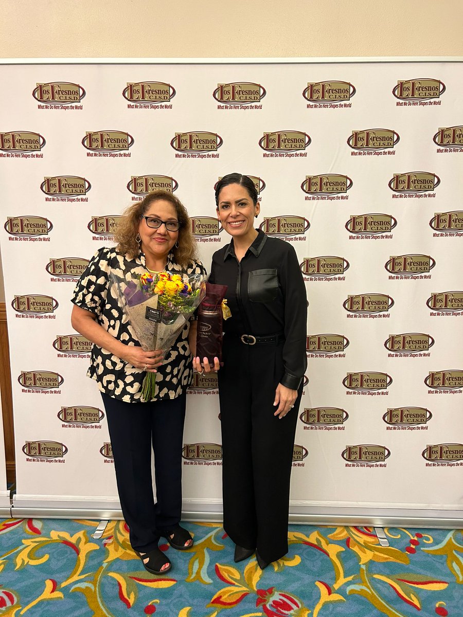 ⭐💐Our spectacular staff was honored at last night's LFCISD Employee Banquet ⭐Teacher of the year- Mayra Melendez ⭐30 years of service- Diana Calvillo ⭐20 years- Ericka Cabrera, Jamie Coronado, & Dolores Rincones ⭐15 years of service- Margarita Castillo