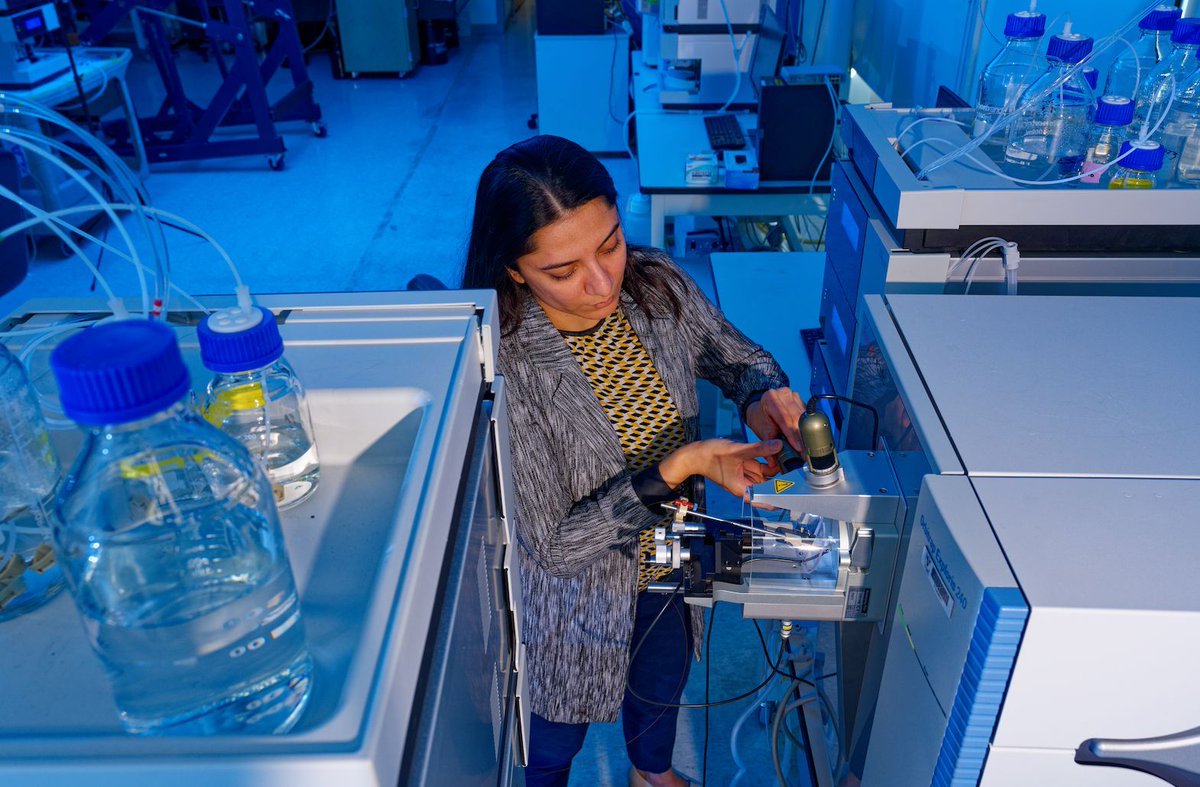 Please join us for a special symposium to celebrate the new <a href="/VanderbiltU/">Vanderbilt University</a> <a href="/bruker/">Bruker</a> Center of Excellence in the Mass Spectrometry Research Center!

🗓️ May 3 @ 9:00 a.m.
🏫 1220 MRB III
Be sure to register 👉 

forms.office.com/pages/response…
