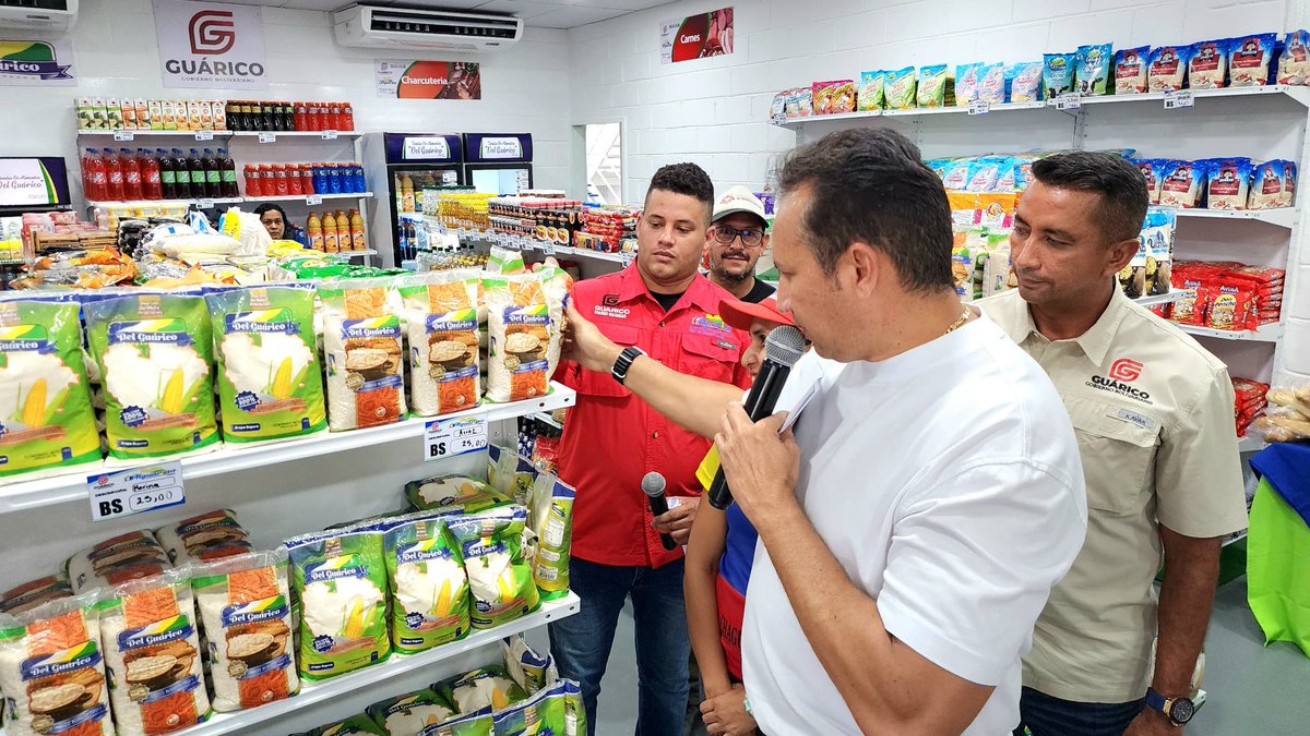 En nombre de nuestro Presidente @NicolasMaduro inauguramos la octava Tienda de Alimentos del Guárico en Chaguaramas con más de 200 rubros y una capacidad de atención mensual de 6000 personas. Seguimos garantizando la soberanía alimentaria y generando empleos en nuestro estado.