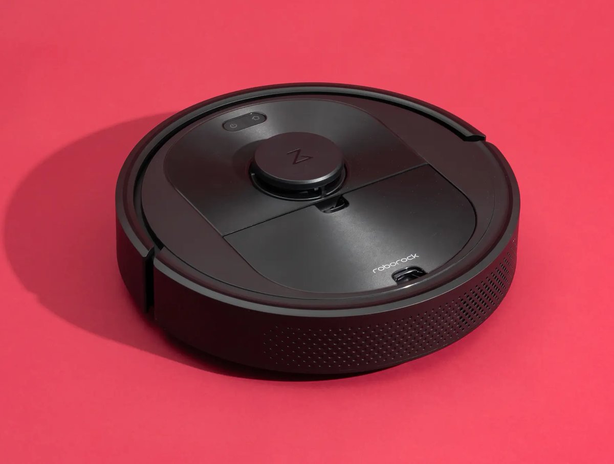 If you’re looking for a top-notch cleaning robot that’s a great navigator—and avoids (most) obstacles—this one is our favorite. #affiliatelink: nyti.ms/3Qg7oqP