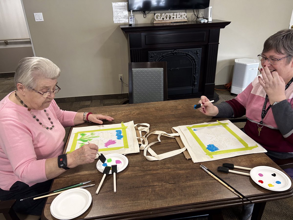 Let’s get crafty! 🎨 

#WaterlooRegion #WeLoveOurResidents #Kitchener