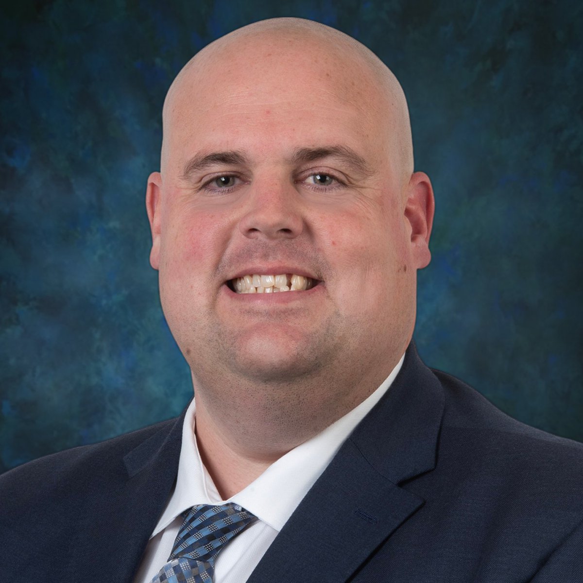 CFISD en Español (@cfisdnoticias) on Twitter photo .<a href="/CyFairISD/">Cypress-Fairbanks ISD</a> ¡Felicitamos al recientEmente nombrado director de <a href="/Dean_CFISD/">Dean Middle School</a>, Michael George! Lean más: cfisd.net/site/default.a…. #EspírituCFISD 🎉 .<a href="/CyFairISD/">Cypress-Fairbanks ISD</a> ¡Felicitamos al recientEmente nombrado director de <a href="/Dean_CFISD/">Dean Middle School</a>, Michael George! Lean más: cfisd.net/site/default.a…. #EspírituCFISD 🎉