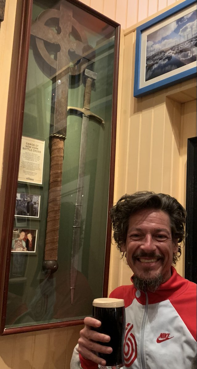 Finally bit the @deadrabbitpub bullet that was dorkily asking a patron if he'd take a pic of me with Liam Neeson/Priest Vallon's battle cross from 'Gangs Of New York'. (Upside: I have no offspring to embarrass via my overall embarrassing existence.) tinyurl.com/3rvh8fjd