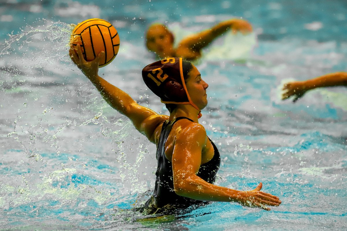 USCWaterPolo tweet picture