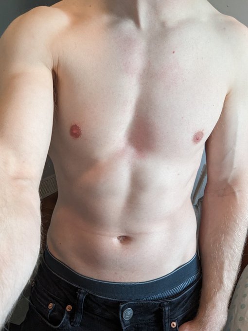 It's been a LONG ass time since I uploaded content. So I decided to whip out my phone and dick today<a href="/tag/muscles"class="tags"><span>#muscles</span></a><a href="/tag/male"class="tags"><span>#male</span></a><a href="/tag/men"class="tags"><span>#men</span></a><a href="/tag/bi"class="tags"><span>#bi</span></a><a href="/tag/cumshot"class="tags"><span>#cumshot</span></a><a href="/tag/dick"class="tags"><span>#dick</span></a><a href="/tag/cum"class="tags"><span>#cum</span></a><a href="/tag/milking"class="tags"><span>#milking</span></a>