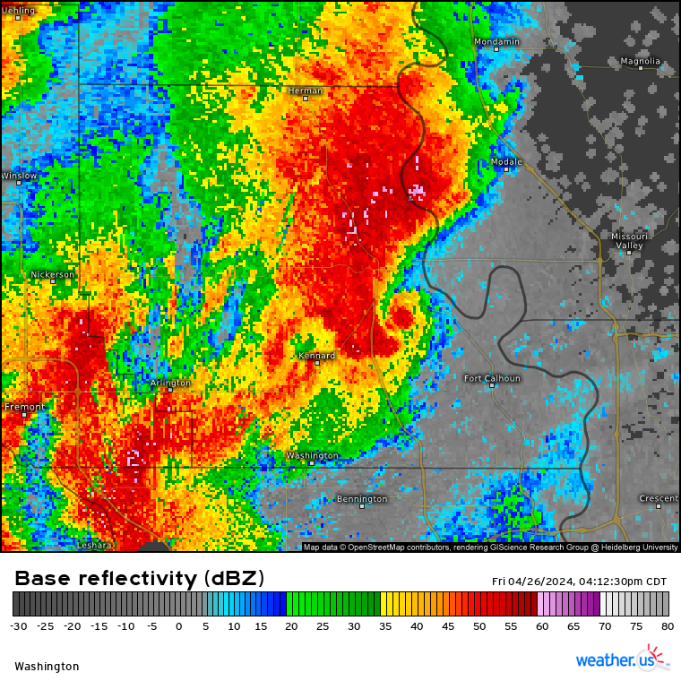 4:12 PM CDT: A clear debris ball visible in the reflectivity. The radial velocity dealiasing algorithm is having quite some hard time... weather.us/radar-us/5b353… TT