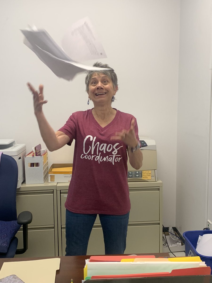 A little laughter as we rejoice for the weekend and celebrate Barbara again 🤟🏼 #deaf #hoh #dhh #newton #newtonma #administrativeassistant #administrativeprofessionalsday #capscollaborative  #schoolprogramforthedeaf