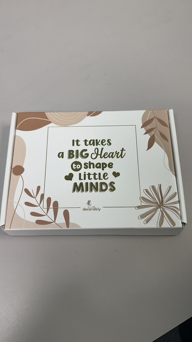 We are so THANKFUL for our tutors Vanessa and Jailyn 💚🫶🏾 They have truly been a huge help this year for our AVID scholars. We love yall! ✨✨ <a href="/CFBISD/">Carrollton-Farmers Branch ISD</a> <a href="/AVID4College/">AVID</a> <a href="/NewmanSmithHS/">Newman Smith High School</a>