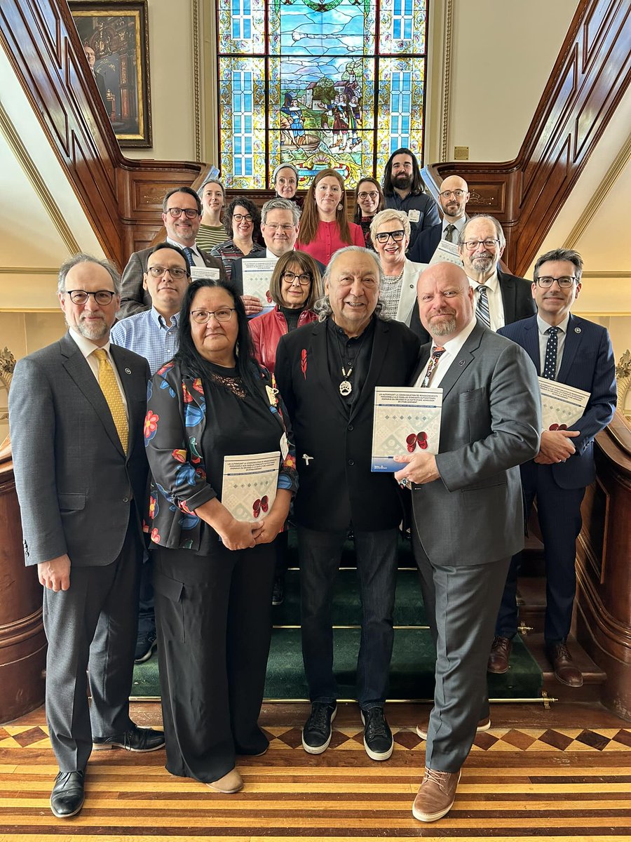 Ejinagosi Kistabish  était de la délégation à l’Assemblée nationale, pour discuter du dossier des enfants disparus.
Ils ont déposé le 3e rapport annuel de suivi de la Loi 79 à l’Assemblée nationale.
(Photo: FB Ian Lafrenière, député de Vachon à l'Ass. nationale.)