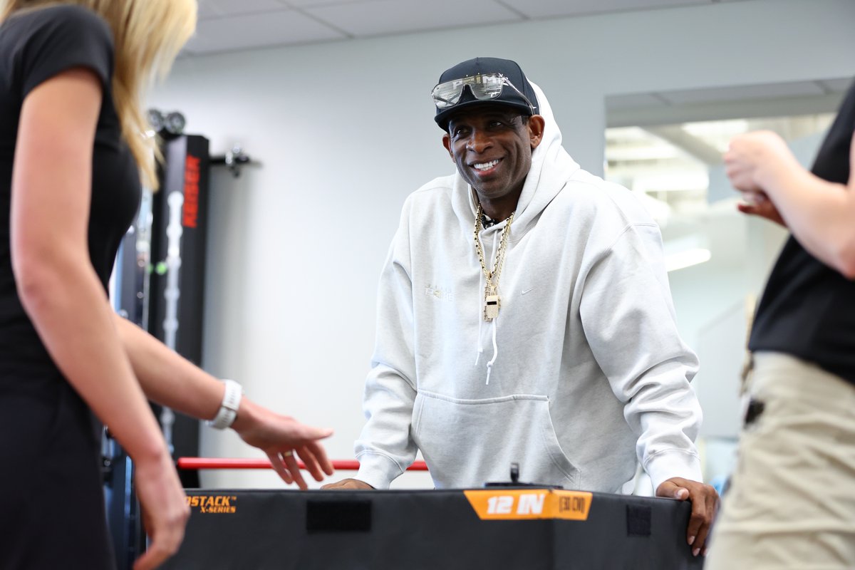 uchealth's tweet image. Yes, Coach! It's not every day Deion "Coach Prime" Sanders is pumping you up during your physical therapy session 💪🔥

@DeionSanders aka our Chief Motivation Officer of our Ready. Set. CO challenge stopped by the UCHealth Physical Therapy and Rehabilitation Clinic at Longs Peak…