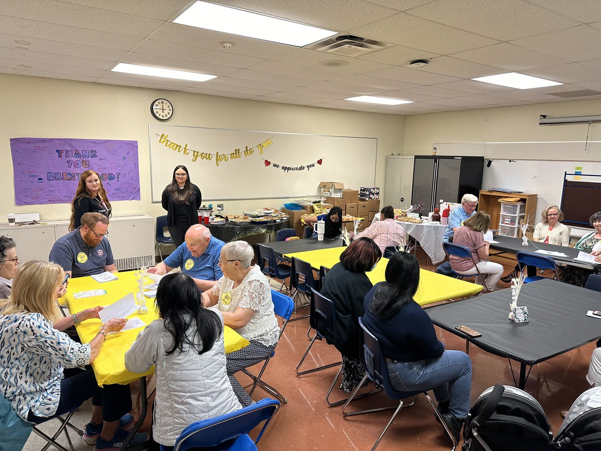 We appreciate our volunteers!! From our hearts to yours. Thank you for your hard work and dedication to our @ElementaryMcbee staff and students! You make a difference ❤️