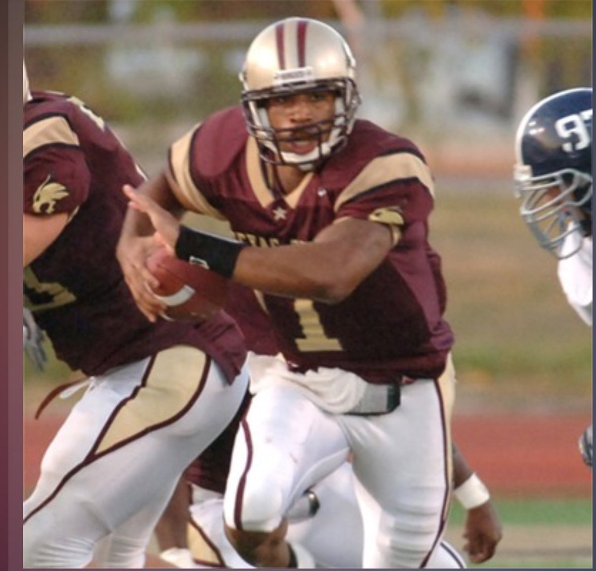 Daveon Singleton (@daveonsingleton) on Twitter photo After an amazing conversation with <a href="/CoachNealy/">Barrick Nealy</a> Iβm blessed to receive my 5th Division 1 offer to play for Texas State University! <a href="/CoachMChavez/">Marco Chavez</a> <a href="/ChapinHuskiesFB/">Chapin Husky Football</a> <a href="/samspiegs/">Sam Spiegelman</a> <a href="/SamGuzmanTV/">Sam Guzman</a> <a href="/GPowersScout/">Greg Powers ποΈ</a> <a href="/TFloss32/">Todd Glawson</a> <a href="/MohrRecruiting/">Brian Mohr</a> <a href="/247Sports/">247Sports</a> After an amazing conversation with <a href="/CoachNealy/">Barrick Nealy</a> Iβm blessed to receive my 5th Division 1 offer to play for Texas State University! <a href="/CoachMChavez/">Marco Chavez</a> <a href="/ChapinHuskiesFB/">Chapin Husky Football</a> <a href="/samspiegs/">Sam Spiegelman</a> <a href="/SamGuzmanTV/">Sam Guzman</a> <a href="/GPowersScout/">Greg Powers ποΈ</a> <a href="/TFloss32/">Todd Glawson</a> <a href="/MohrRecruiting/">Brian Mohr</a> <a href="/247Sports/">247Sports</a>