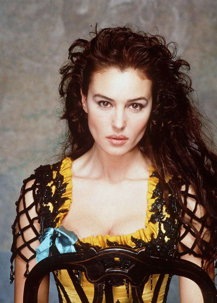 Oldies ❣️ 

📸  monicabellucci.net