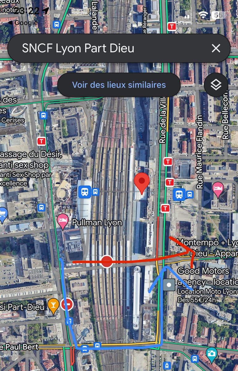 @florian_bonet @TrainsDirects @SNCFTERAURA @GroupeSNCF @TER__SNCF @SNCFVoyageurs @JPFarandou @P_Vergriete @aiguillages Non je parle du trajet du C9 qui passait par une trémie sous les voies (trajet rouge) Désormais il doit faire un détour et est envoyé dans la circulation (trajet bleu).