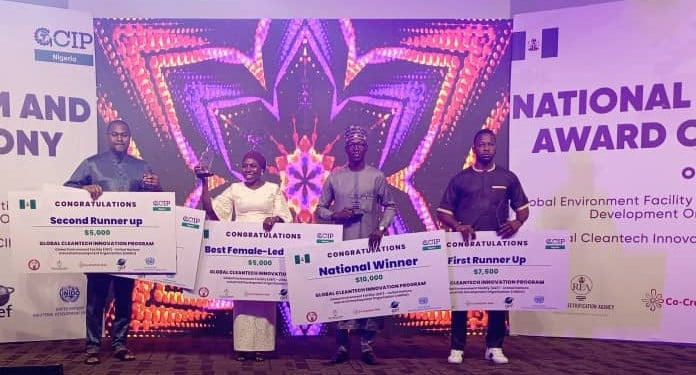 Four Nigerian entrepreneurs get $32,500 prize for cleantech innovations | TheCable thecable.ng/four-nigerian-…