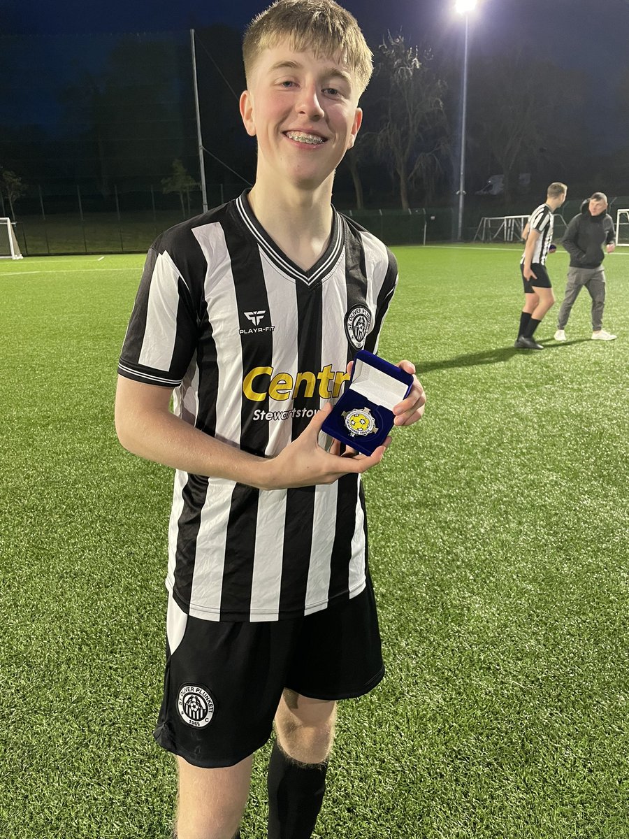 pete_moorhead's tweet photo. Well done @SOPFC69 Under 18’s picking up the National League trophy well deserved over the course of the season. Players and Mgmt unreal all year.
Great to see @BenMoorhead19 enjoying football again! Still a cup final to come! #hesnotgoodenough 🤣🤣 https://t.co/tKrL6FKfBm