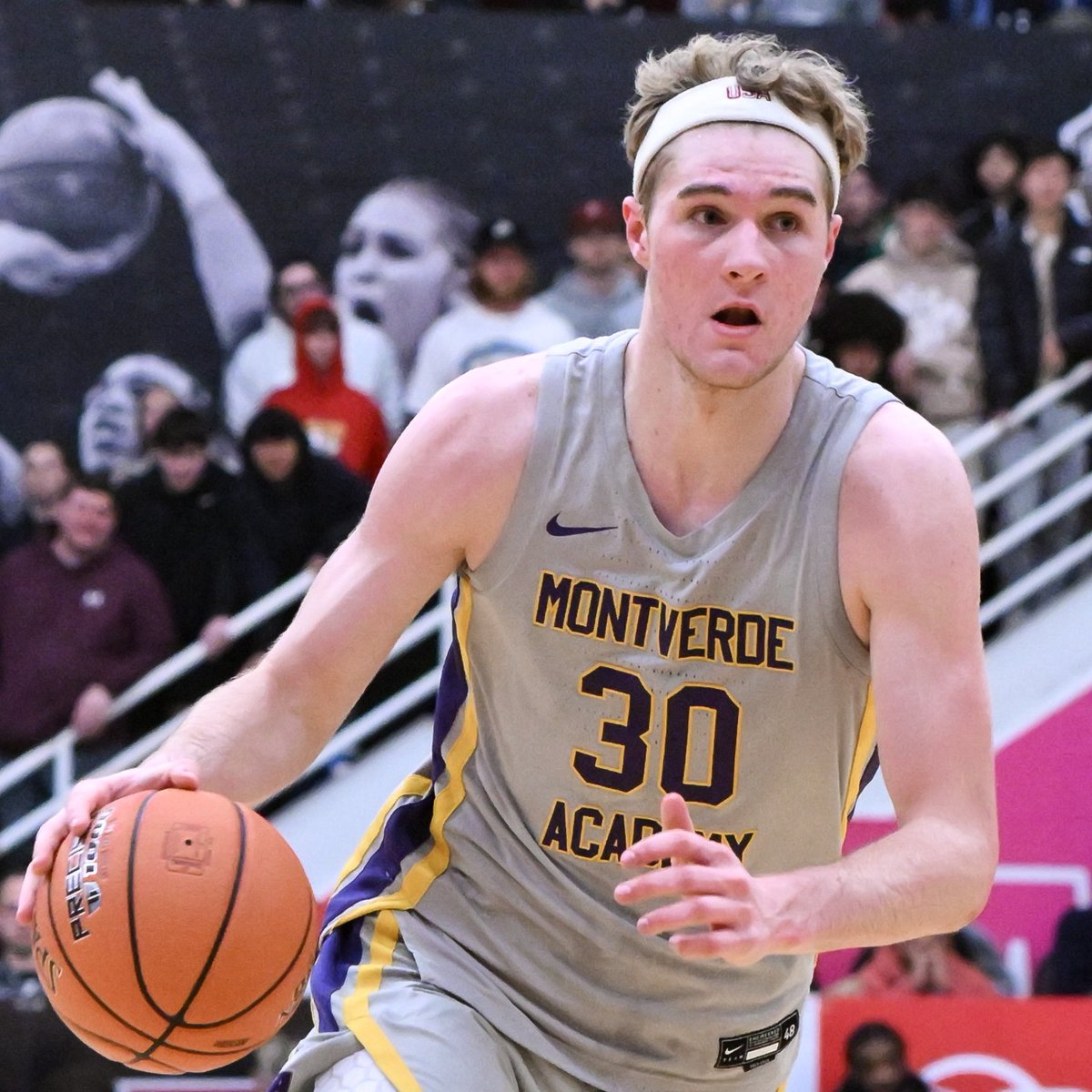 NEWS: Liam McNeeley, a top-10 recruit and the top available high school prospect in 2024, has committed to UConn, he told ESPN. 'It felt like a perfect fit. There's no reason we can't contend for a three-peat.'