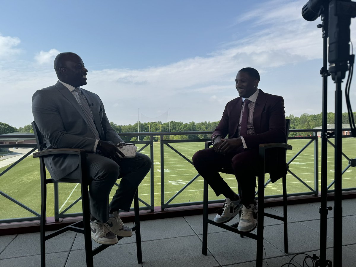 Enjoyed sitting down with Michael Penix Jr today and we discussed a bunch of different things but one thing stuck out to me was how his face lit up talking about the talent on this team!!! Catch part of our conversation tonight at 6:50pm on @FOX5Atlanta
