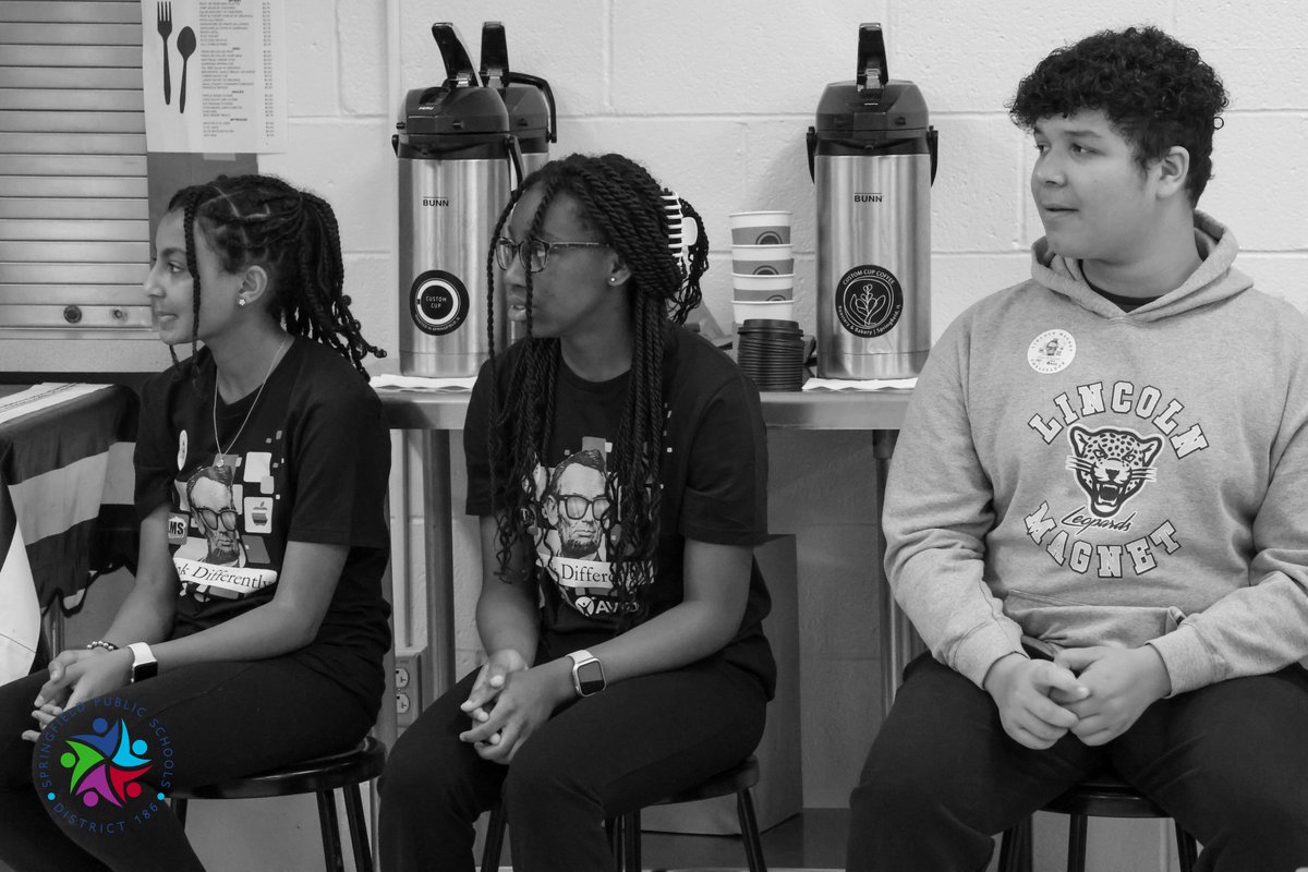 District 186 tweet media