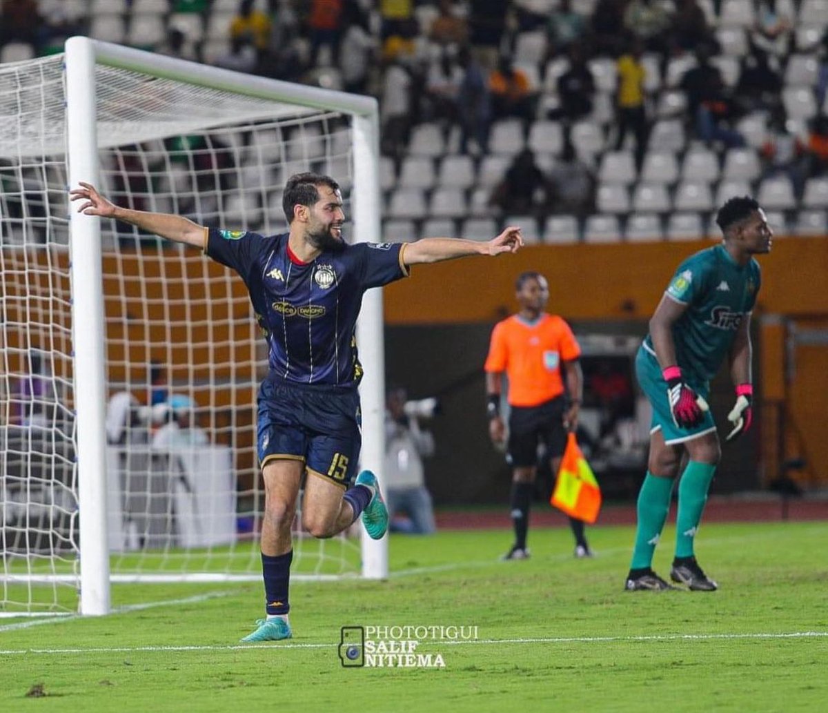 La compétition de cet homme, sous côté. 🇩🇿 🤌🏼