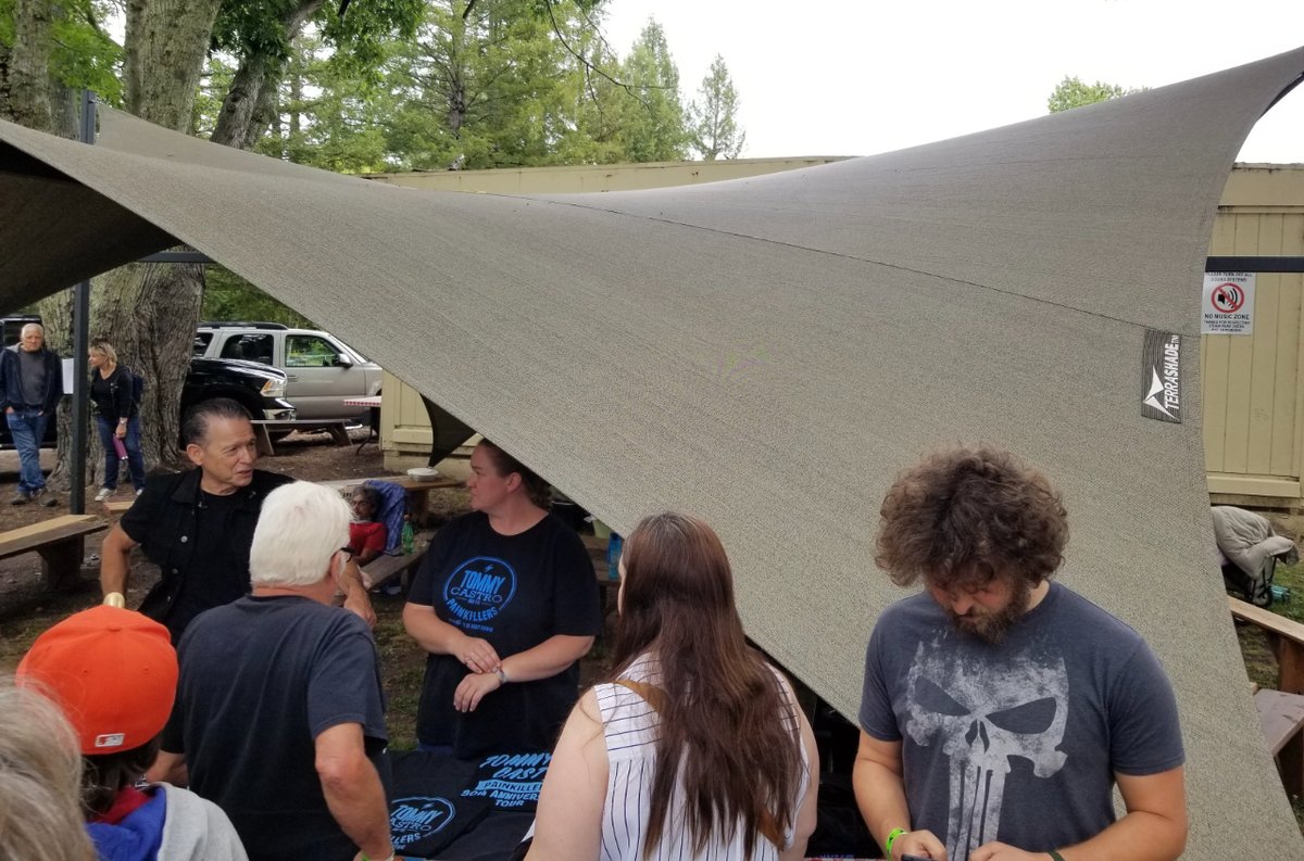 TERRASHADE's tweet image. Looking for a shade feature for your next event? TERRASHADE is the perfect, portable solution for outdoor festivals and concerts! #festival #shadestructure
bit.ly/49N3bSC