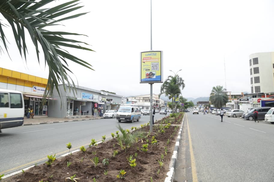 Avec du temps et des efforts nous atteindrons notre objectif. Regardez les résultats du mouvement ZERO DECHET dans la ville de Bujumbura. De nos jours, les rues et les espaces publics du centre-ville sont très propres. Félicitations aux habitants de la ville, keep it up.