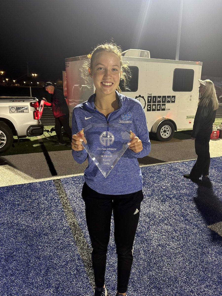 Amy Weybrecht ‘24 Champion 3x 1600, 800 (#meet-record) 4x400. Girls Running MVP breaking Emily Infields Record @GALancerAD #Miele