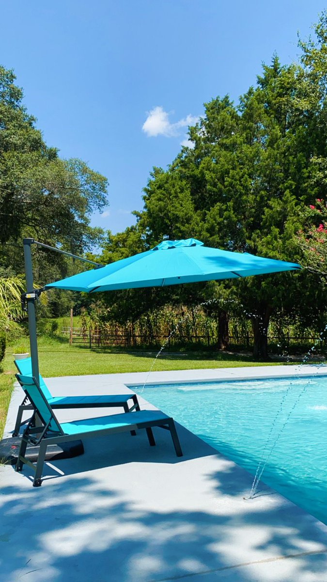 Stay cool by the pool, basking in the shade of my elegant patio umbrellas！

#outdoor #outdoorliving #outdoorentertaining #hardtopgazebo #patiodecor #patiolife '