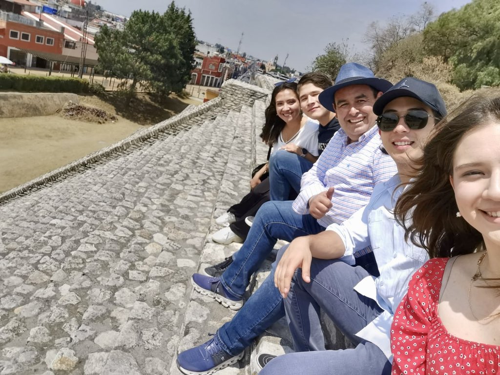 alfonso_yanez's tweet photo. Puebla esconde un antiguo secreto en su corazón. 
Esta colina no es la elevación natural con la que se confunde. De hecho es el monumento más grande del mundo y quizá no hayas oído hablar de él: Gran Pirámide de Cholula. https://t.co/B8tPSlzJNK