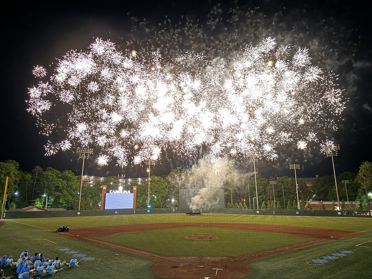 Perfect night for baseball ⚾️ 🐏 🩵 @DiamondHeels