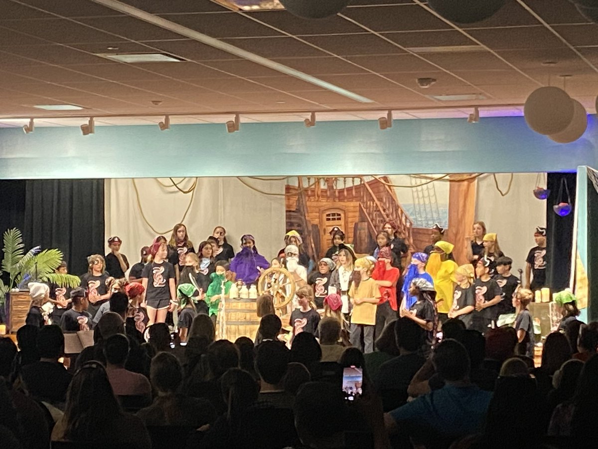 DouglasMacArthurPrincipal tweet media