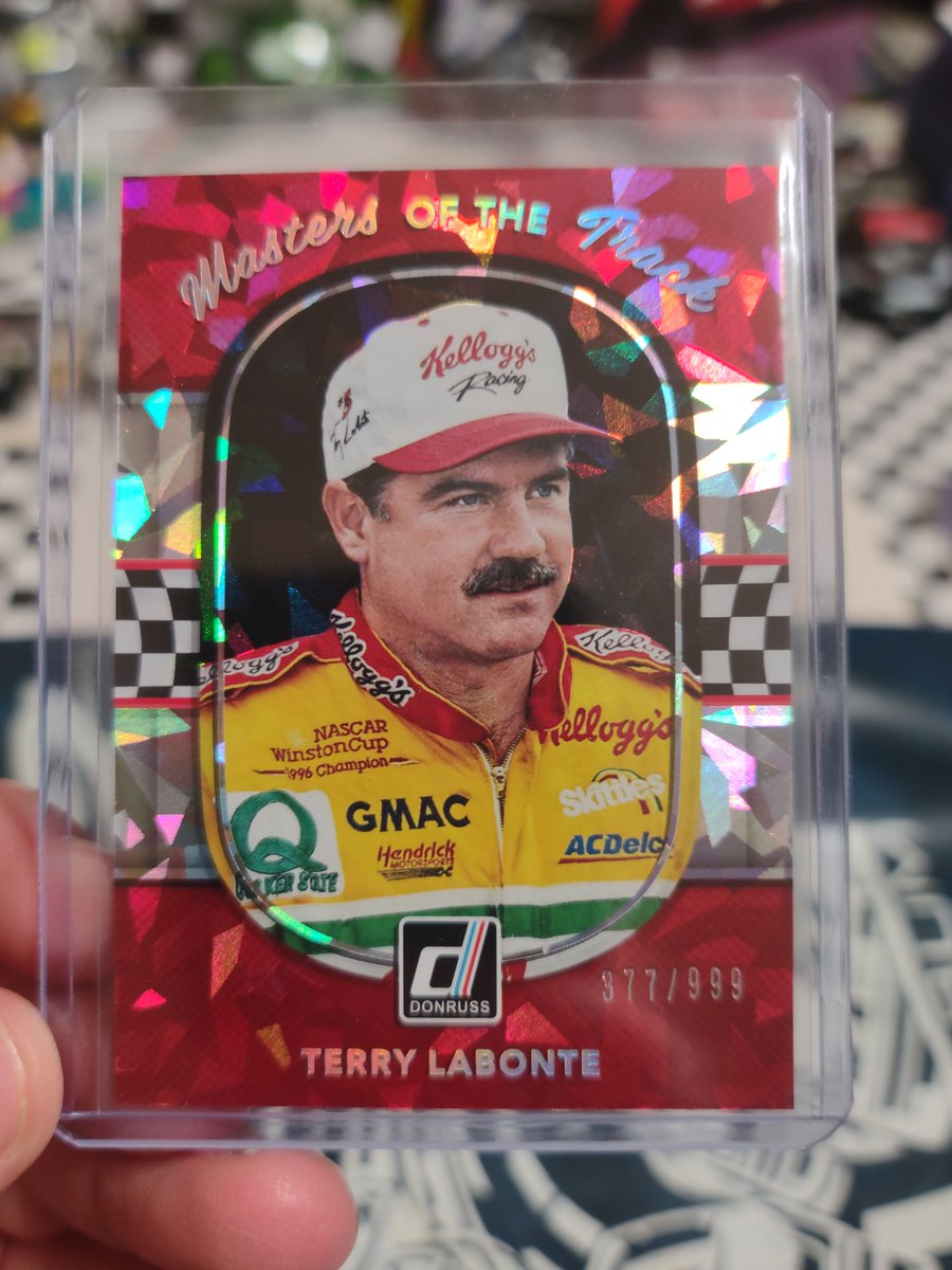 @Joy_Collecting @KyleLarsonRacin @TooToughToTame @CaseyMcMullenSr @CharmCityGraphs @kaatzbros @kingnascar @NascardRadio @beansbcardblog @jasondeanmartin Very nice collection.  I just pulled this about an hour ago: