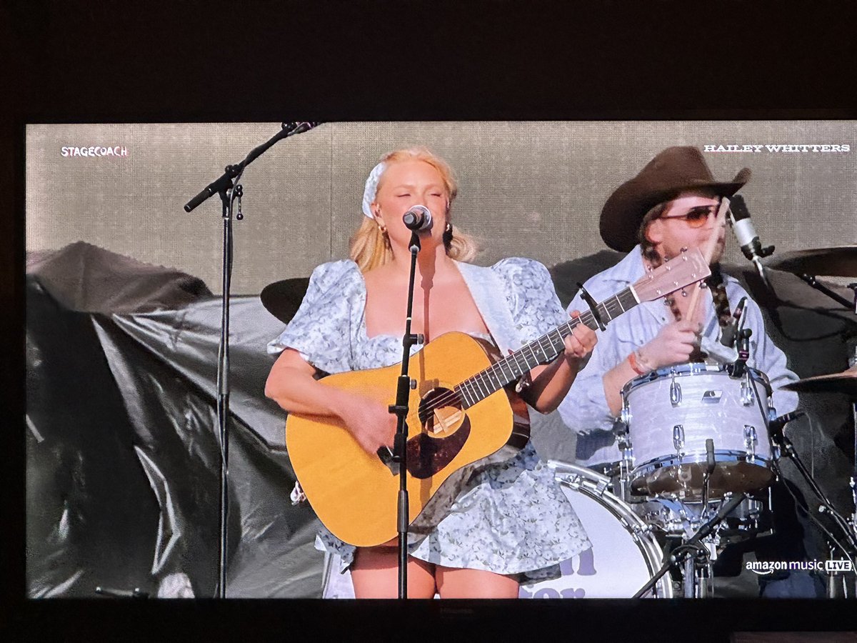 Watching @haileywhitters at Stagecoach!!! 🌽⭐️