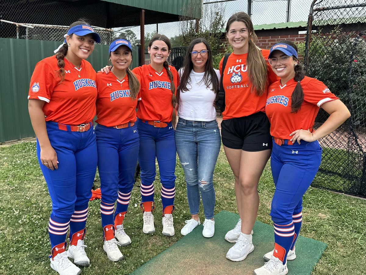 Went and supported these former San Jac players. They all played great and Ronni threw a no-hitter 💙🥎