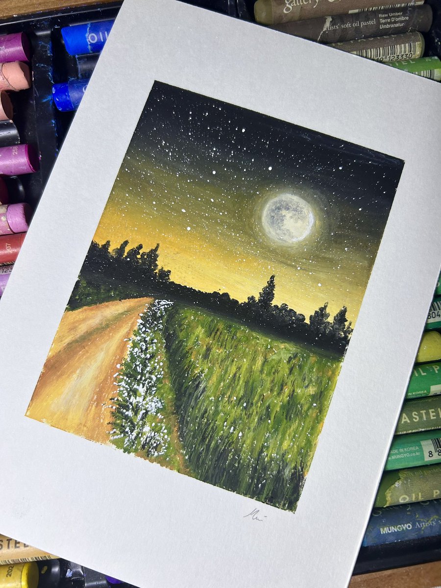 Sky in the night 💕🌕🌌✨

*ขอให้งานนี้แมสเถอะ🤣
#meemysky
#oilpastel
#มาอวดโฮมุ้
#สีชอล์ค
#ศิลปะ
#ชุมชนนักสร้างสรรค์