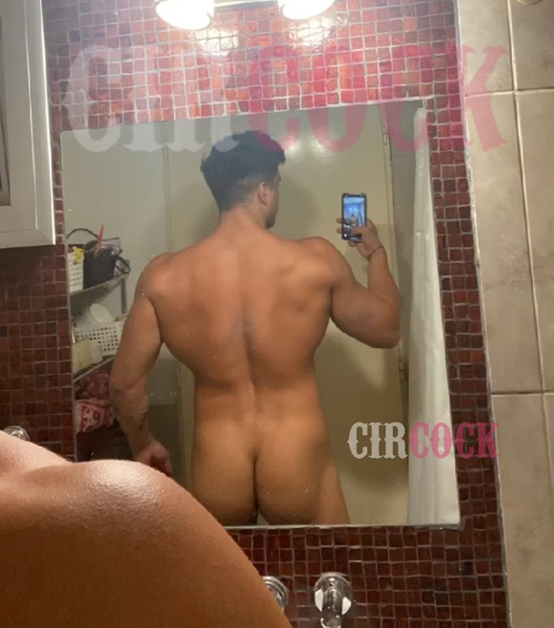 argentinaexit's tweet photo. Ya salió el pack de mauro de gran hermano 🥵🍆🇦🇷 #mauro #gh #GranHermano #GranHermanoAr https://t.co/AsPQDiO8Kt