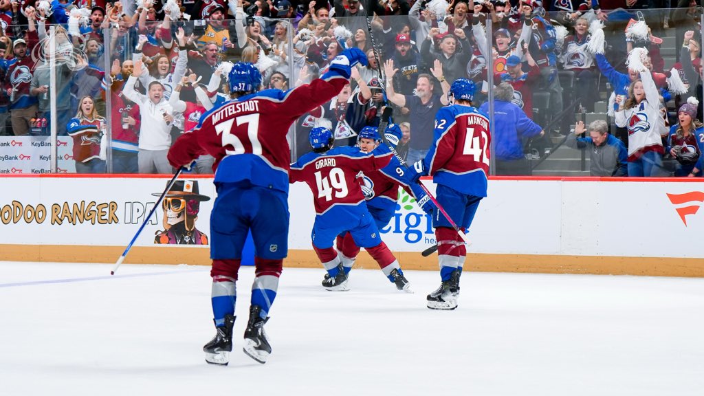 Avalanche tweet picture