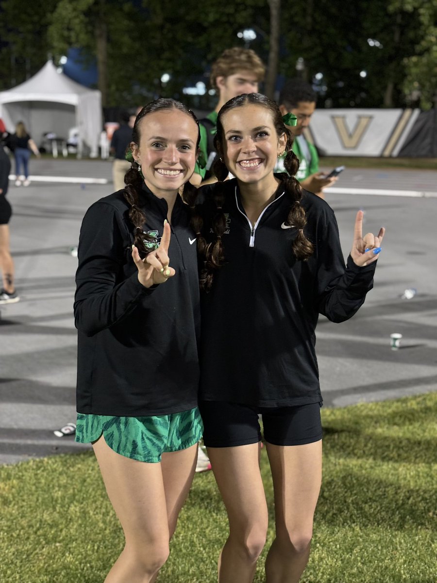 A pair of school records broken Friday night in Nashville! 🟢 Kylee Mastin (1500) - 4:19.49 🟢 Abby Herring (3K) - 9:24.59 #WeAreMarshall