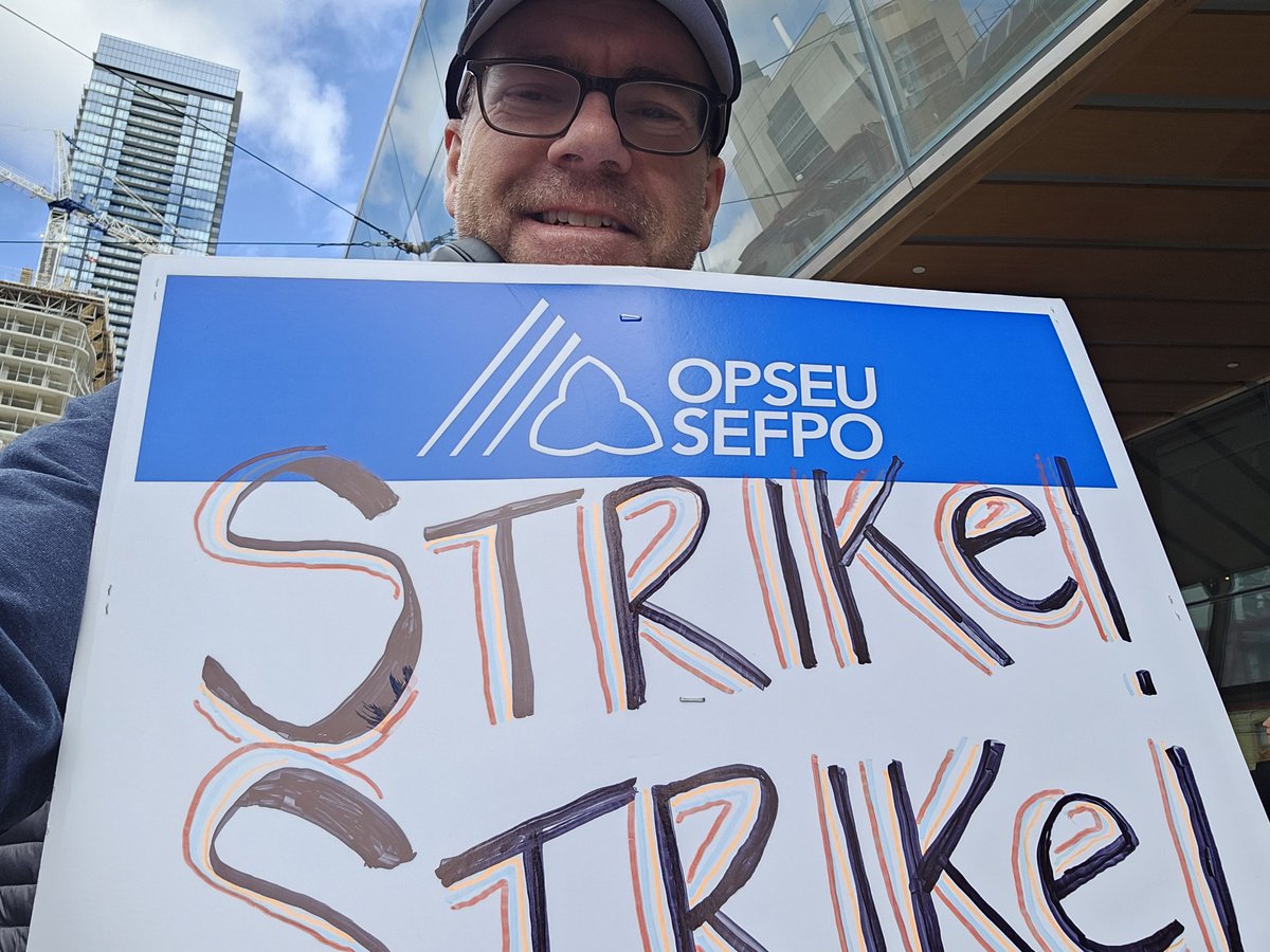 @paulgfinch @OPSEU Proud to have dropped by #Solidarity
