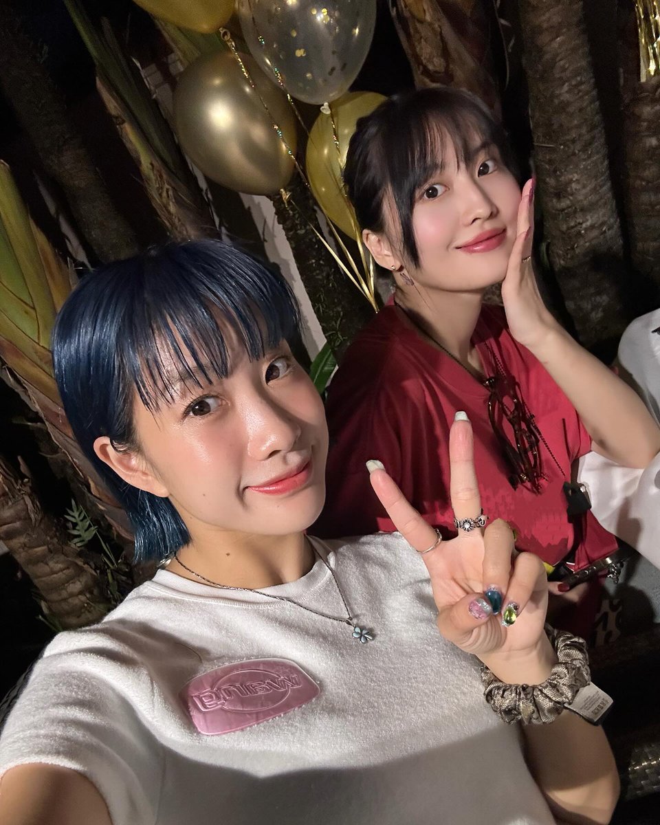 [#FOTO|240426]
Actualización de Hana la hermana mayor de Momo 💘
Cr. Banghana
#MomoChile🎀🍑
#Momo #HiraiMomo #트와이스 #모모 #平井もも #TwiceMomo #TWICE #kpop #ONCE #IGOTYOU🤝 #MISAMO #ONESPARK