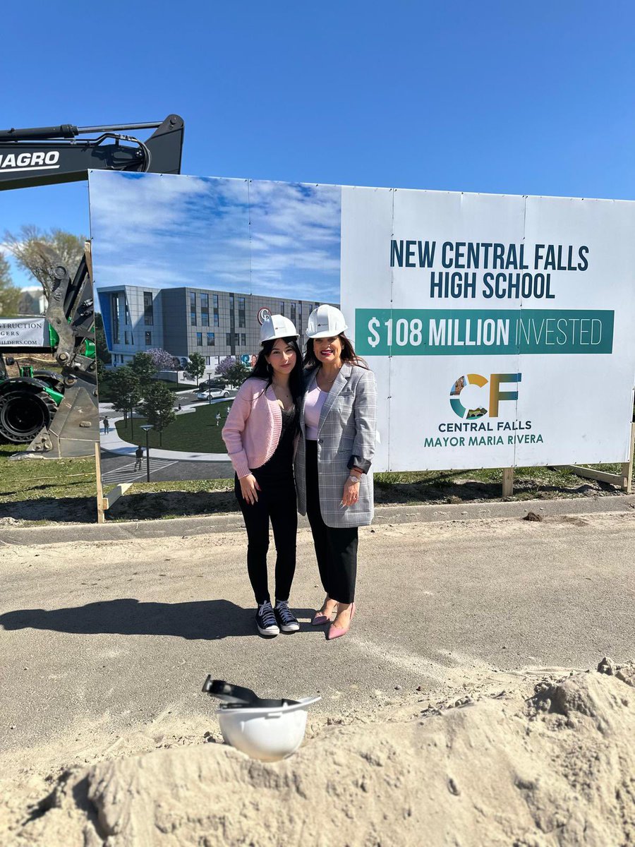 MariaForCF's tweet photo. A day filled with many emotions. A day for our youth, because this is what they deserve. ❤️💙

Grateful for everyone who helped us get here today. New CF High School Coming soon. #2025 https://t.co/lhIuB7bMiw