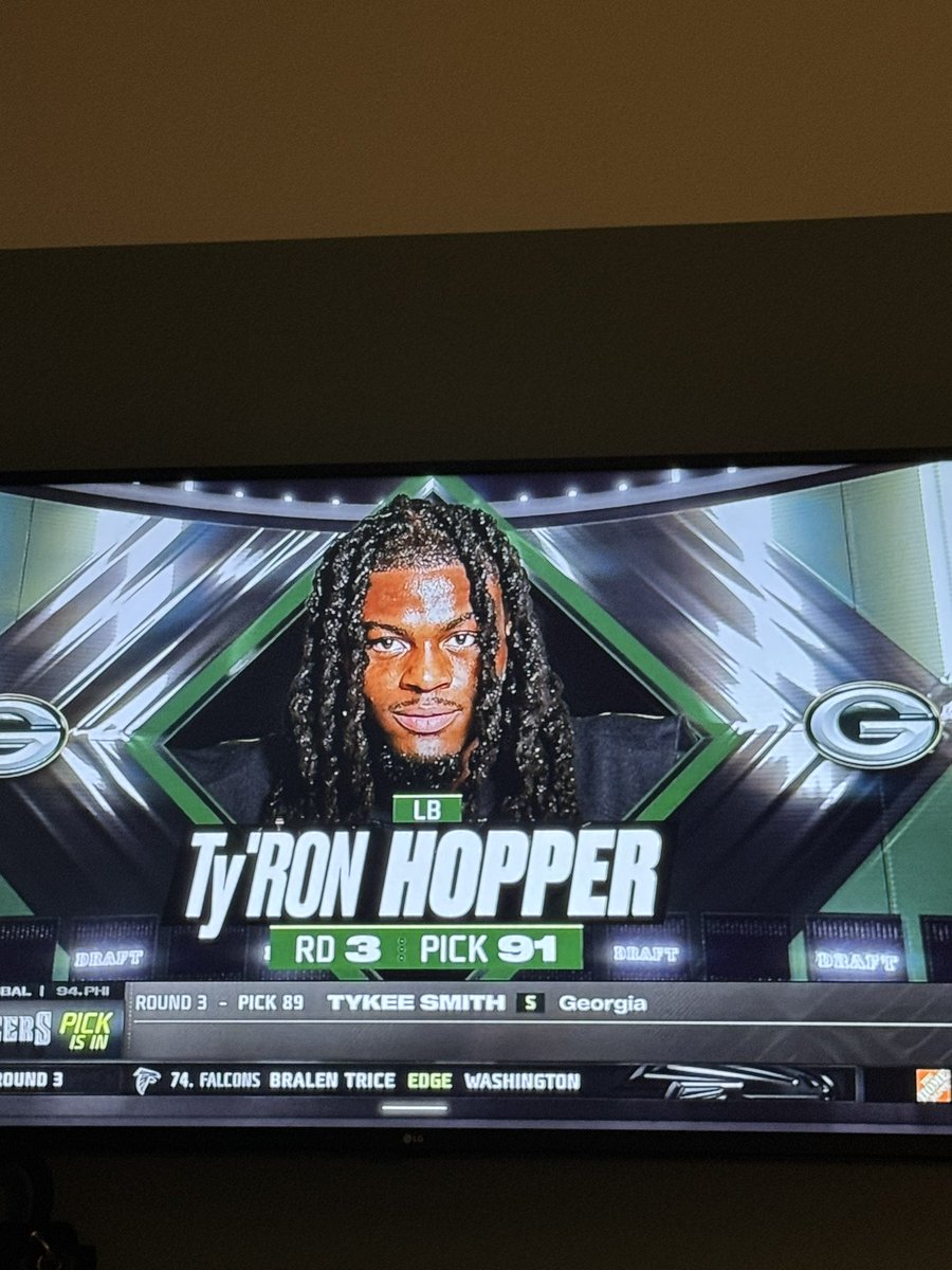 So proud of you @tyron_hopper. #HuntAsOne