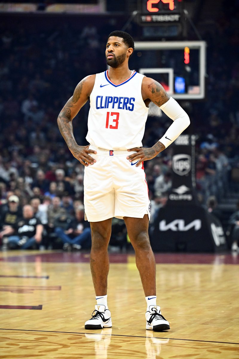 BleacherReport's tweet photo. Russ, Kawhi and Paul George combined for 17 PTS in their Game 3 loss to the Mavs 😬 https://t.co/feYPGhDfb7